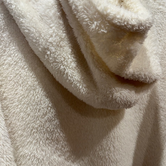 H&M Cream Fleece Hoodie - Picture 11 of 12